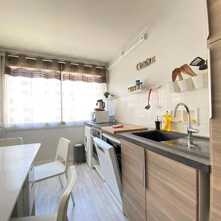 Cosy, Spacieux Avec 3 Et Espaces De Travail - Pres Bas * Clermont-Ferrand