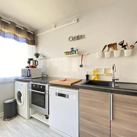 Appartement Cosy, Spacieux Avec 3 Et Espaces De Travail - Pres Bas *